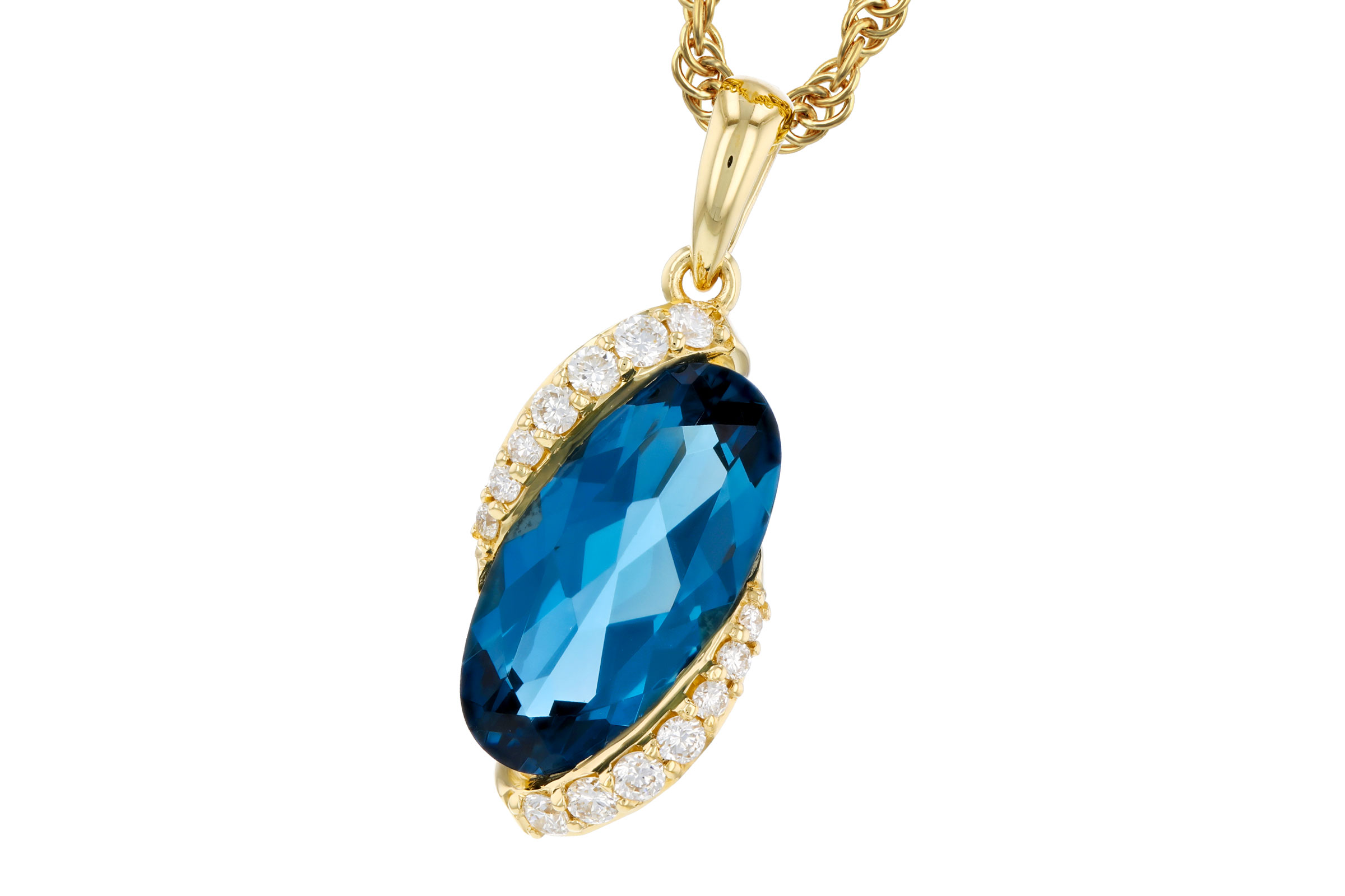 C276-21302: NECK 2.25 LONDON BLUE TOPAZ 2.37 TGW (12x6MM LBT)